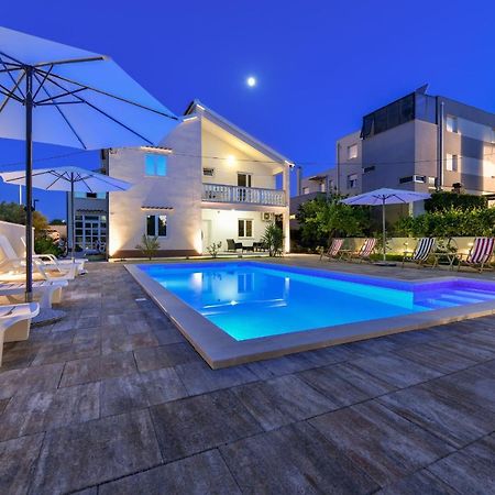 Appartamento Pool House Luka Zara Esterno foto