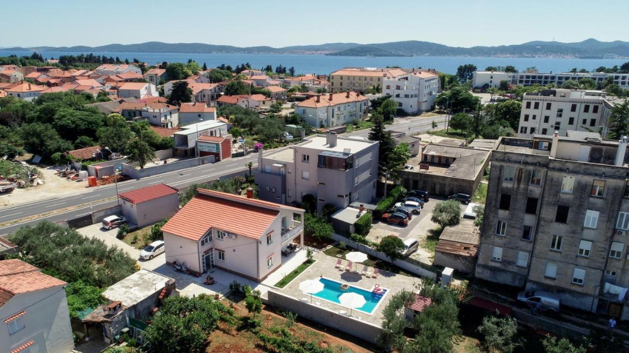 Appartamento Pool House Luka Zara Esterno foto