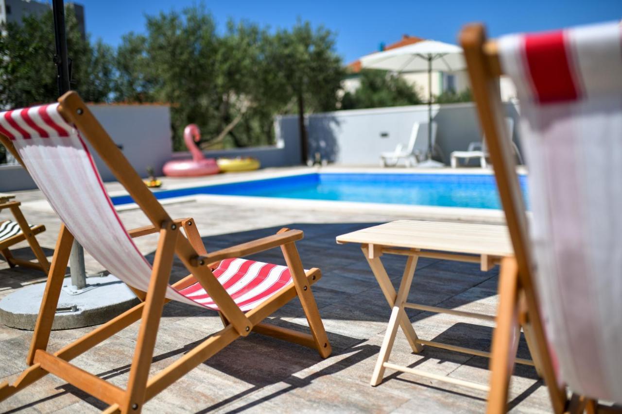 Appartamento Pool House Luka Zara Esterno foto